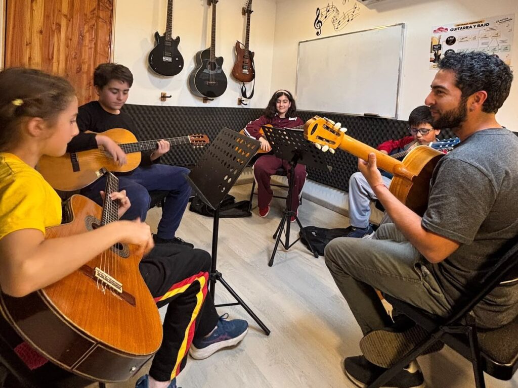 Alumnos de Academia La Buena Música