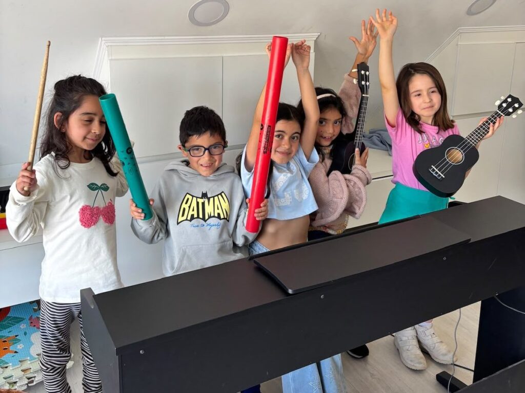 Alumnos de Academia La Buena Música